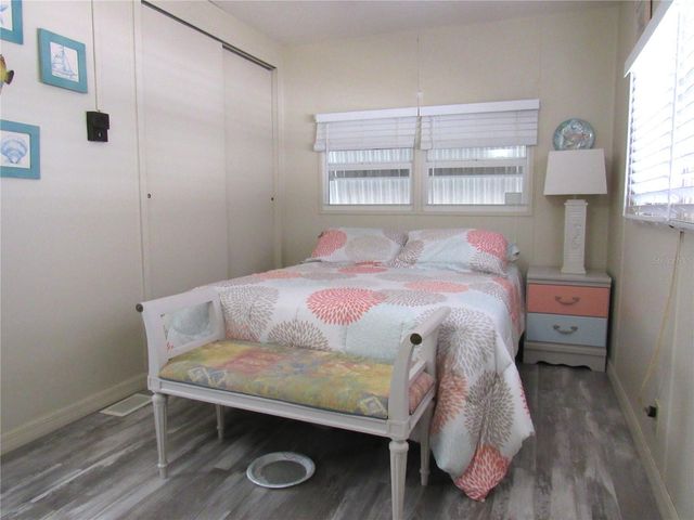 5709 HOLIDAY PARK BOULEVARD, North Port, FL 34287