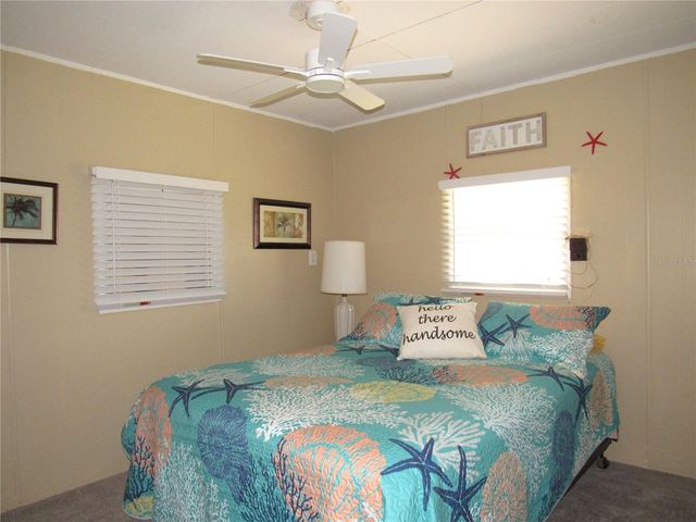 5709 HOLIDAY PARK BOULEVARD, North Port, FL 34287