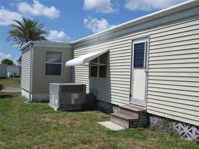 5709 HOLIDAY PARK BOULEVARD, North Port, FL 34287