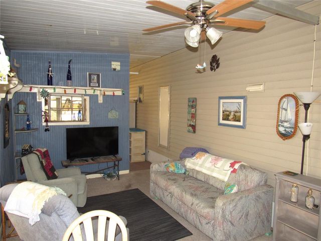 5709 HOLIDAY PARK BOULEVARD, North Port, FL 34287