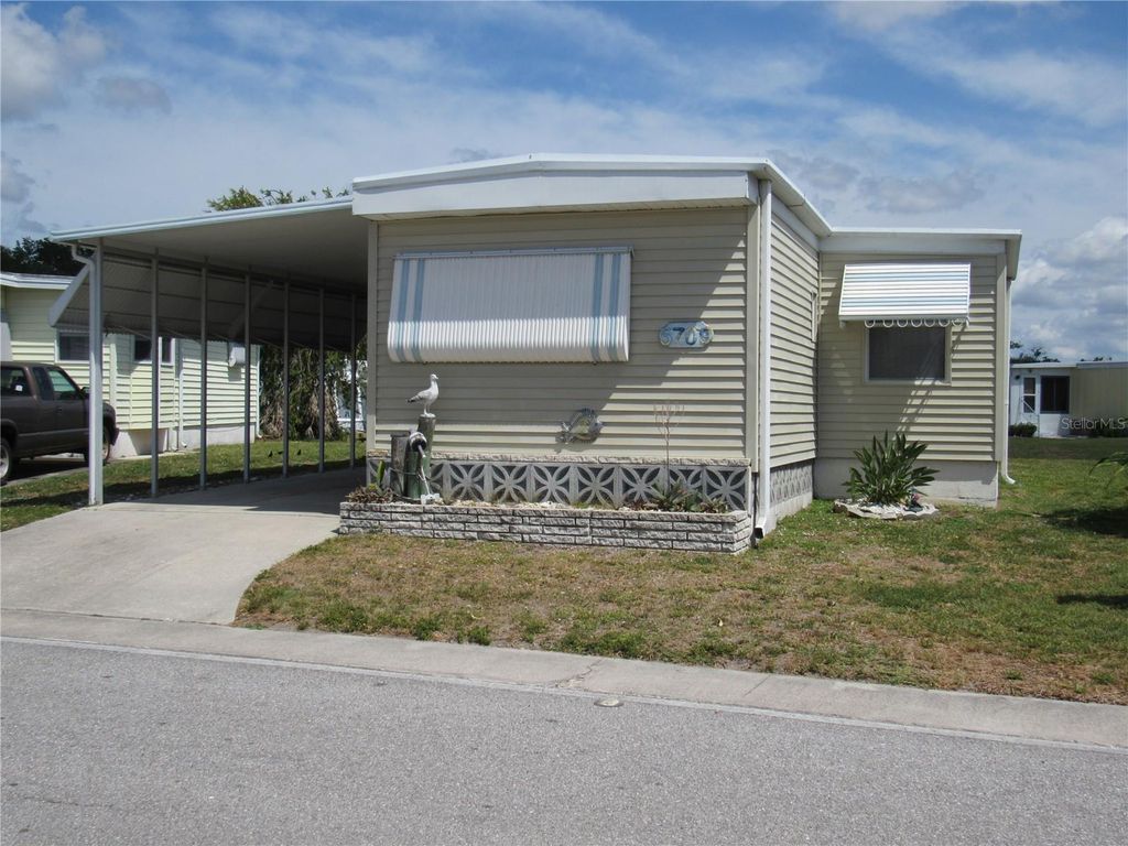 5709 HOLIDAY PARK BOULEVARD, North Port, FL 34287
