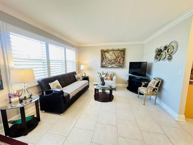 310 Grantham A 310, Deerfield Beach, FL 33442