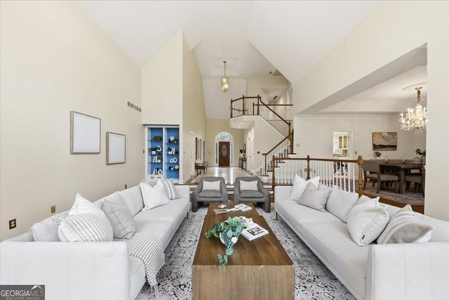 37 Plantation Drive NE, Atlanta, GA 30324