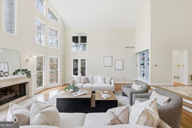 37 Plantation Drive NE, Atlanta, GA 30324