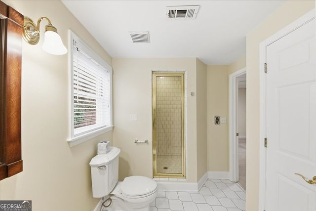 37 Plantation Drive NE, Atlanta, GA 30324