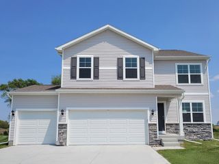 919 33rd Street SE, Altoona, IA 50009