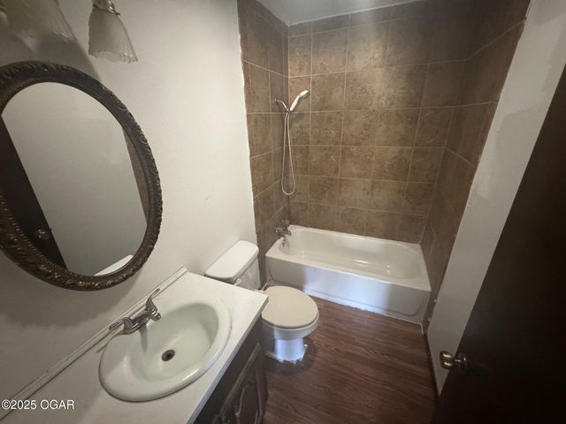 7290 SE Quaker Road, Riverton, KS 66770