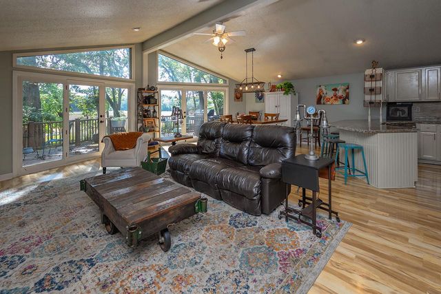 W5594 Briarwood ROAD, Elkhorn, WI 53121