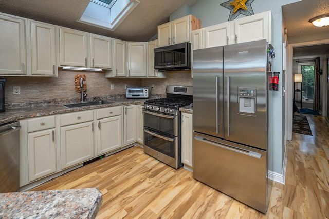 W5594 Briarwood ROAD, Elkhorn, WI 53121