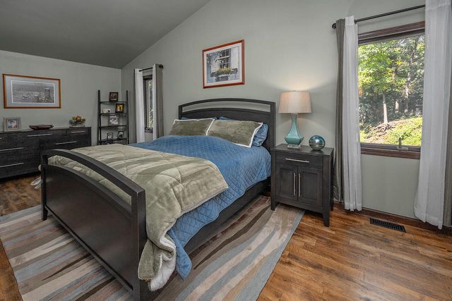 W5594 Briarwood ROAD, Elkhorn, WI 53121