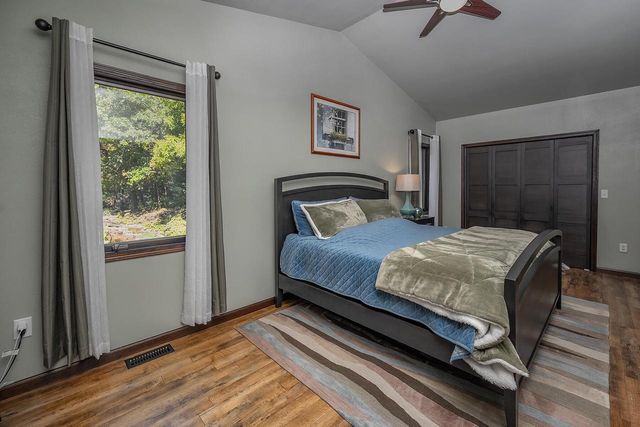 W5594 Briarwood ROAD, Elkhorn, WI 53121