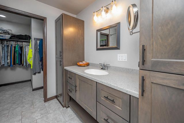 W5594 Briarwood ROAD, Elkhorn, WI 53121