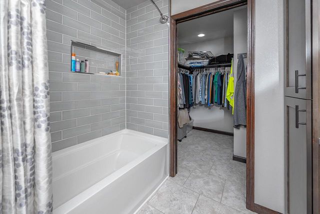 W5594 Briarwood ROAD, Elkhorn, WI 53121