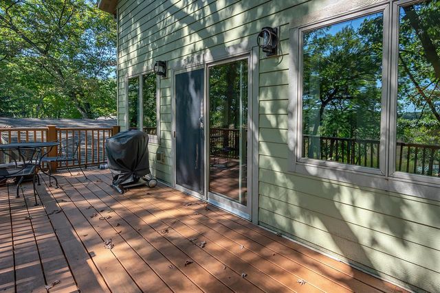 W5594 Briarwood ROAD, Elkhorn, WI 53121