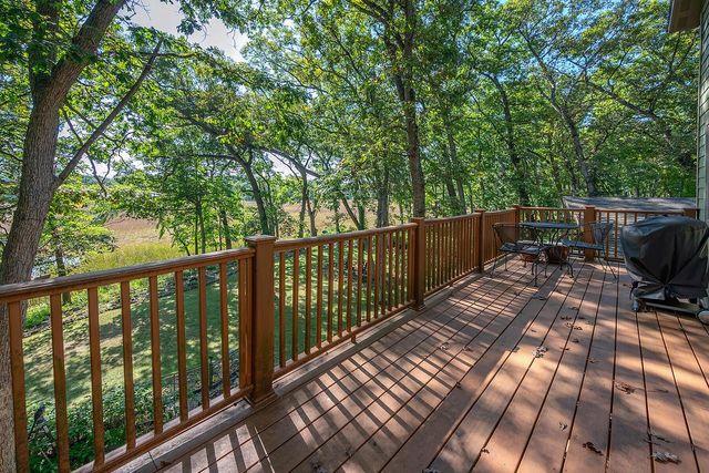 W5594 Briarwood ROAD, Elkhorn, WI 53121