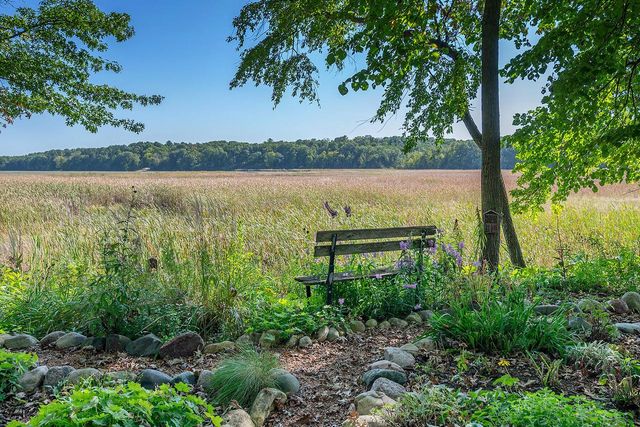 W5594 Briarwood ROAD, Elkhorn, WI 53121