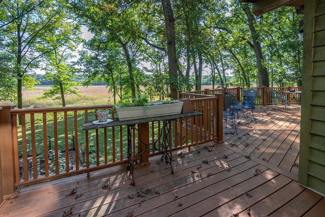 W5594 Briarwood ROAD, Elkhorn, WI 53121