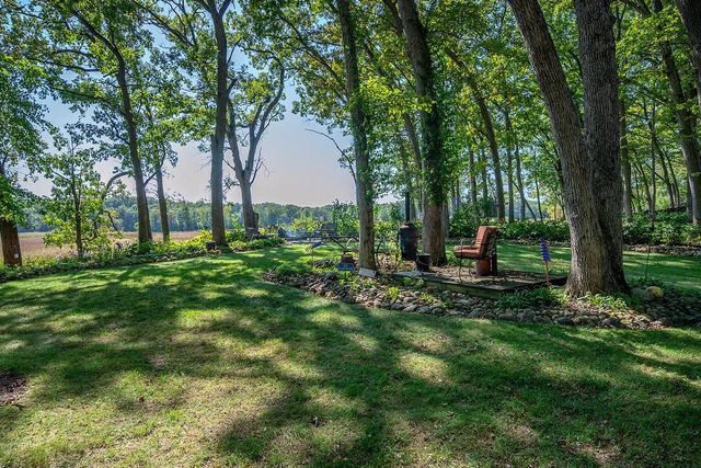 W5594 Briarwood ROAD, Elkhorn, WI 53121