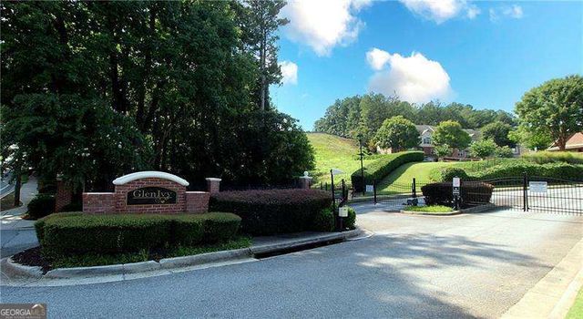 802 Glen Ivy, Marietta, GA 30062