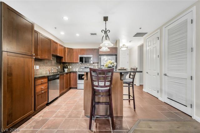 2455 West Serene Avenue 714, Las Vegas, NV 89123