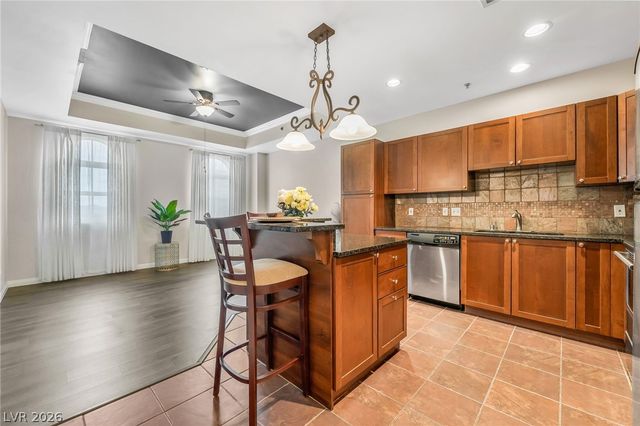 2455 West Serene Avenue 714, Las Vegas, NV 89123