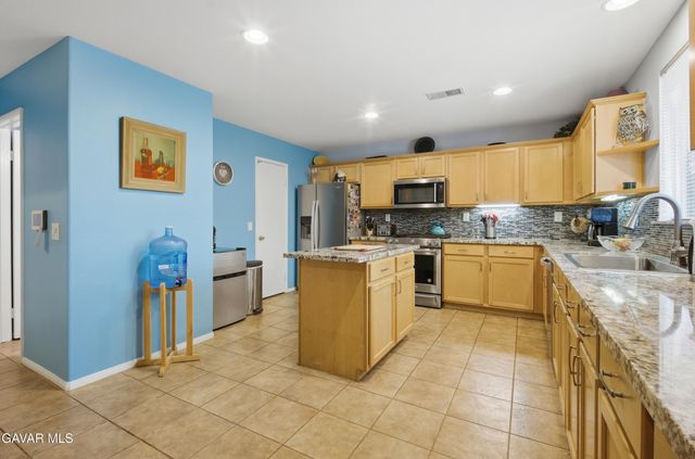 45713 Caledonia Court, Lancaster, CA 93534