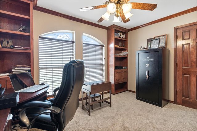 685 W Line Road, Whitesboro, TX 76273