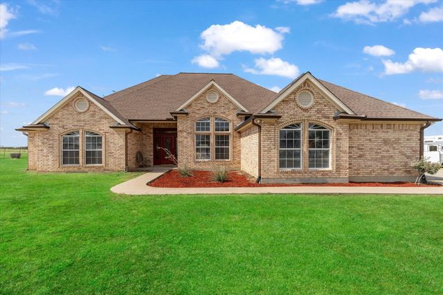 685 W Line Road, Whitesboro, TX 76273
