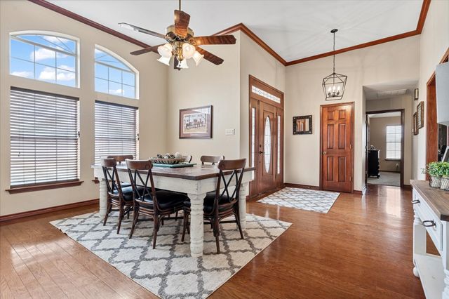 685 W Line Road, Whitesboro, TX 76273
