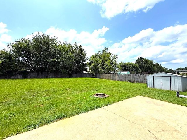 285 Owens Road, Fort Mitchell, AL 36856