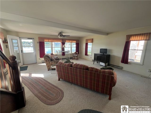 2737 Bentley Avenue, Ellicott, NY 14701