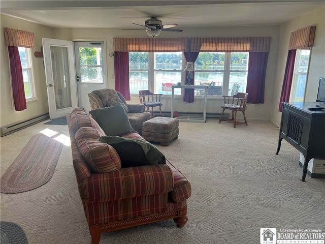 2737 Bentley Avenue, Ellicott, NY 14701