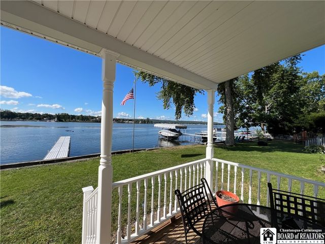 2737 Bentley Avenue, Ellicott, NY 14701