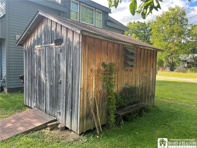 2737 Bentley Avenue, Ellicott, NY 14701