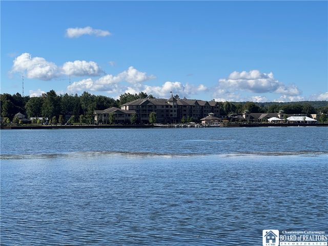 2737 Bentley Avenue, Ellicott, NY 14701