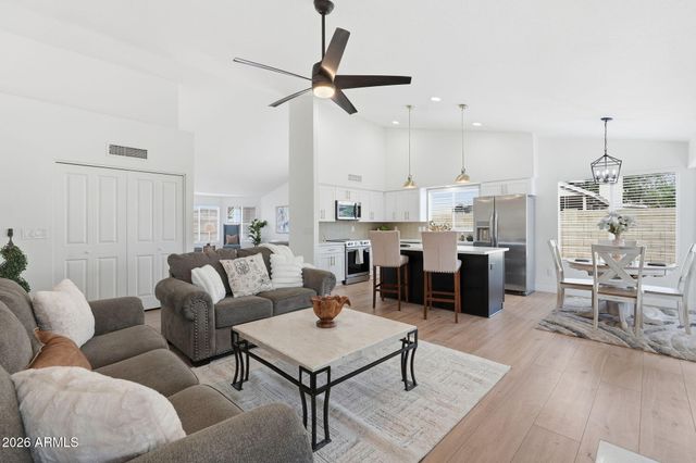 6401 W Madras Lane, Glendale, AZ 85306