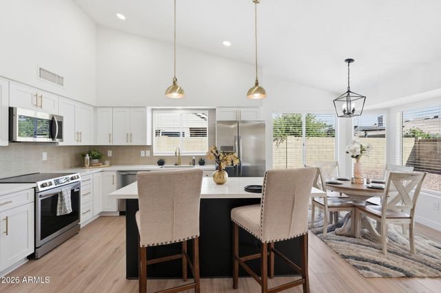 6401 W Madras Lane, Glendale, AZ 85306