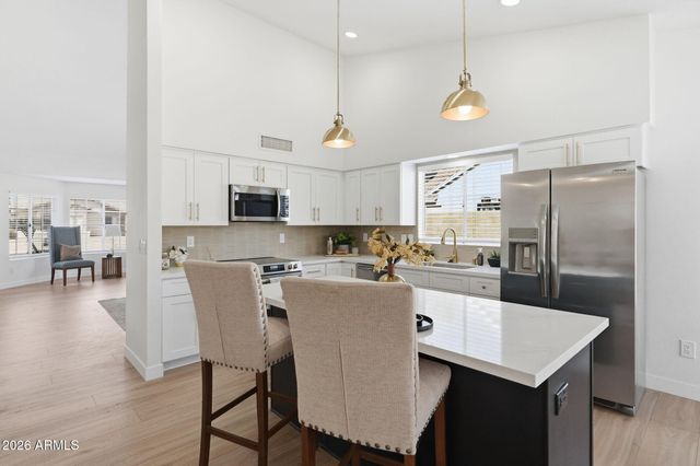 6401 W Madras Lane, Glendale, AZ 85306