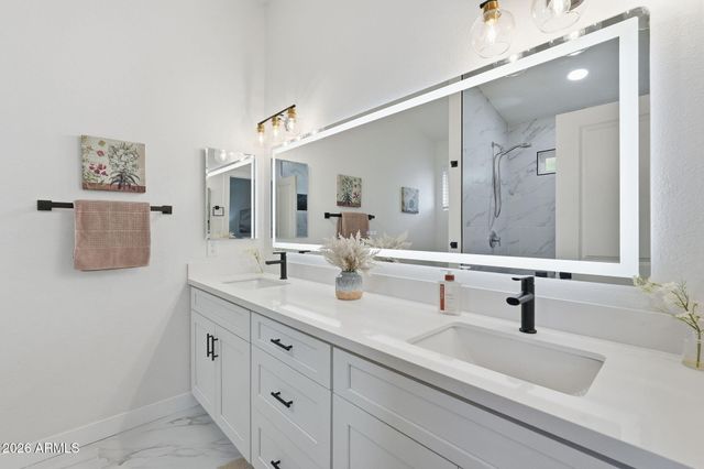 6401 W Madras Lane, Glendale, AZ 85306