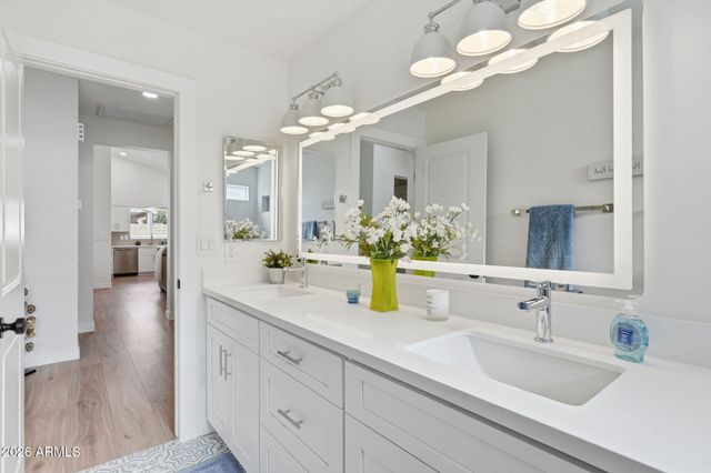 6401 W Madras Lane, Glendale, AZ 85306