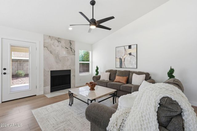 6401 W Madras Lane, Glendale, AZ 85306