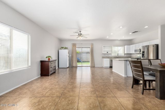 17391 W HILTON Avenue, Goodyear, AZ 85338