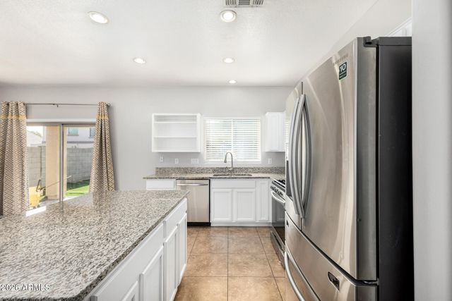 17391 W HILTON Avenue, Goodyear, AZ 85338