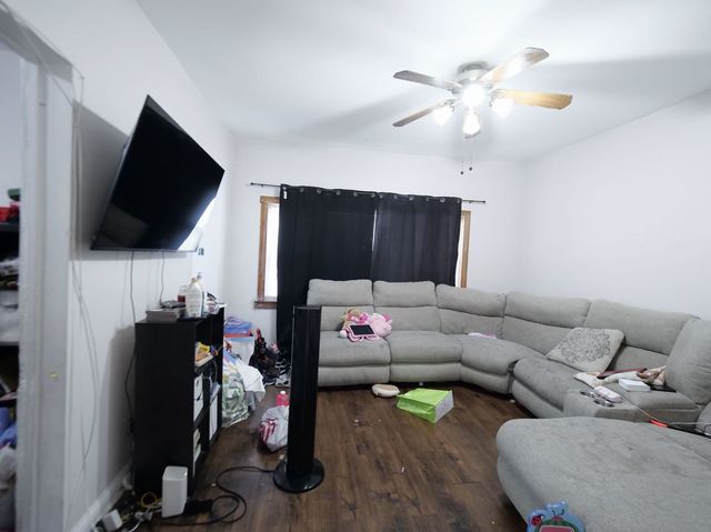 3601 W 58th Place, Chicago, IL 60629