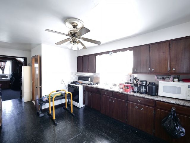 3601 W 58th Place, Chicago, IL 60629