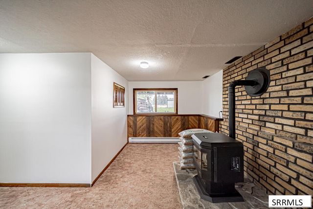 6764 Jennifer Lane, Idaho Falls, ID 83401