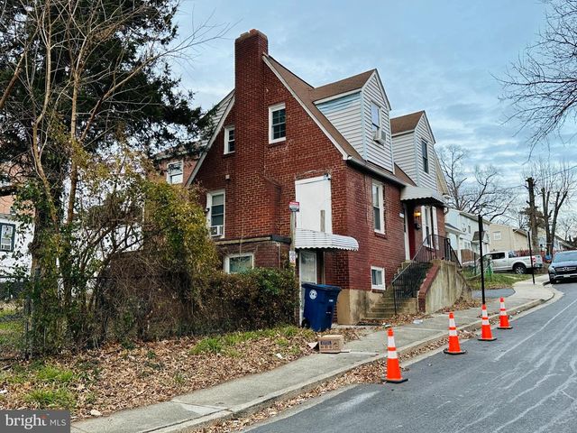 2325 S SHIRLINGTON RD, Arlington, VA 22206