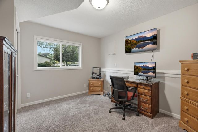 8923 Janero Avenue S, Cottage Grove, MN 55016