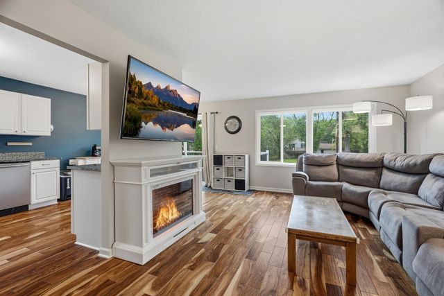 8923 Janero Avenue S, Cottage Grove, MN 55016