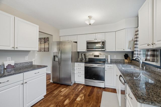 8923 Janero Avenue S, Cottage Grove, MN 55016